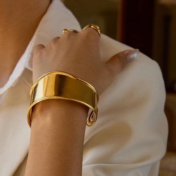 Gold Chunky Wide Open Steel Cuff Bracelet for Women with Swirl Pattern Elegant J - Picture 2 of 7